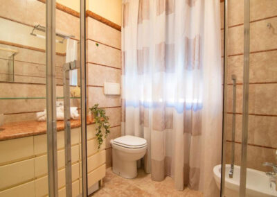 La Residenza Dalia & Lea, appartamento Dalia a Verona, vicino all’ospedale Maggiore di Borgo Trento e all'Arena di Verona, comodo al centro. Appartamento in affitto. Vacanze