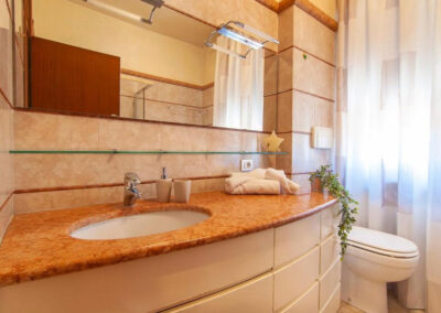 La Residenza Dalia & Lea, appartamento Dalia a Verona, vicino all’ospedale Maggiore di Borgo Trento e all'Arena di Verona, comodo al centro. Appartamento in affitto. Vacanze