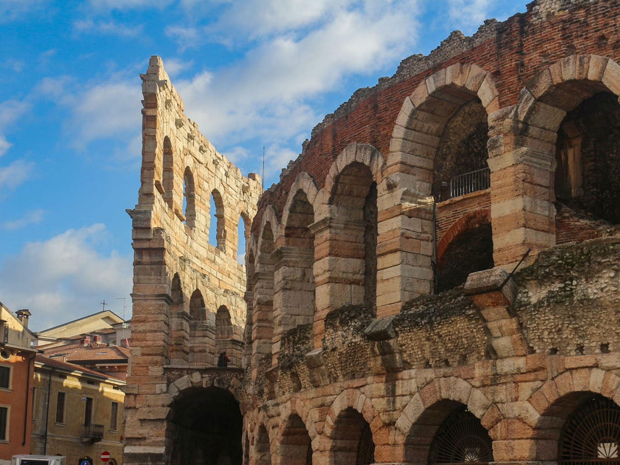 La Residenza Dalia & Lea, appartamento a Verona, vicino all’ospedale Maggiore di Borgo Trento e all'Arena di Verona, comodo al centro. Appartamento in affitto. Vacanze